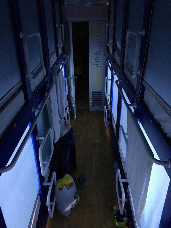Qb Sleep Capsule Hotel Kuta (Bali) Exterior photo