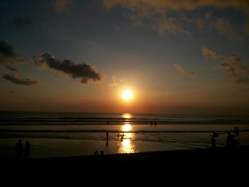 Qb Sleep Capsule Hotel Kuta (Bali) Exterior photo